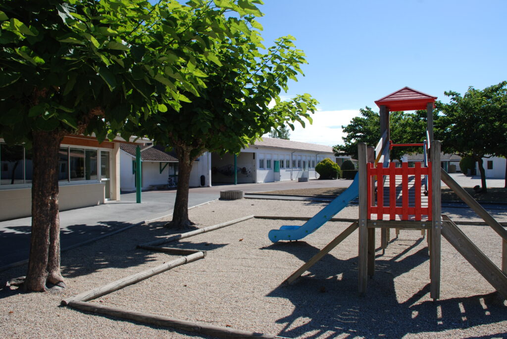 École du Bourg 1